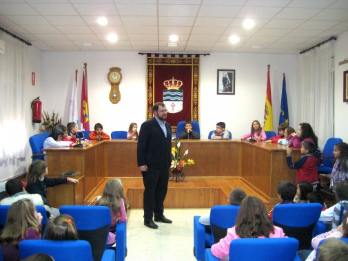 El Pleno Infantil concluye los actos organizados con motivo del Día de la Constitución
