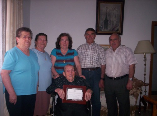 Dominga Sánchez-Oro Angelina recibe el homenaje del Ayuntamiento por su 100 cumpleaños
