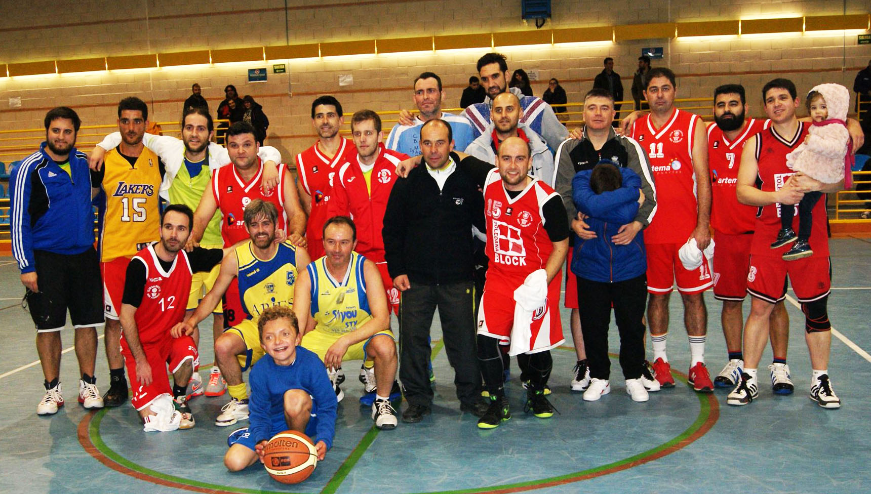 Los veteranos del CB Don Fadrique jugaron contra los veteranos del CB Almoradiel baloncestosolidariosindromeapertveteranos
