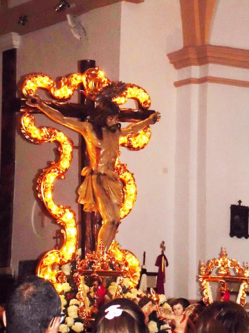 cristodelconsueloentradaalaiglesia