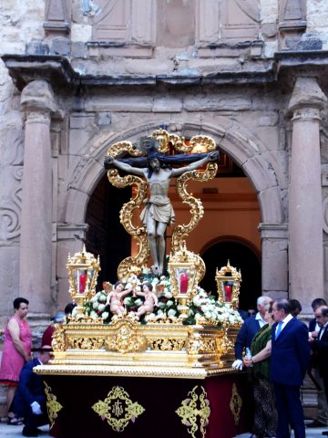 procesioncristodelconsuelo2019puertadelaiglesia