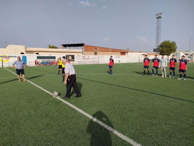 7homenajegregoriovelasaquedehonortriangularporgregoriovela1