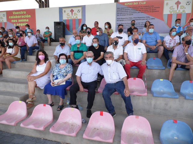 7homenajegregroriovelaytriangularpalcocentralautoridades