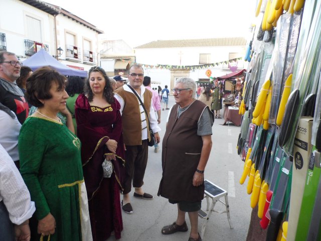 04-inauguracion13jornadasfadriquenas-inauguracionmercadomedieval36b