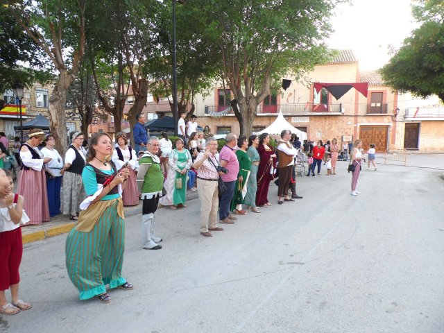 07-inauguracion13jornadasfadriquenas-espectaculovolandovoyconaro