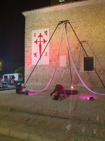 07-inauguracion13jornadasfadriquenas-espectaculovolandovoycontela1