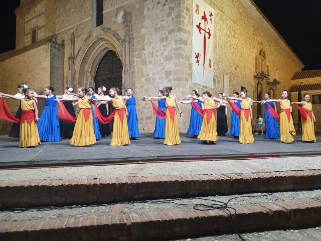 espectaculogrupodebaileelalba12