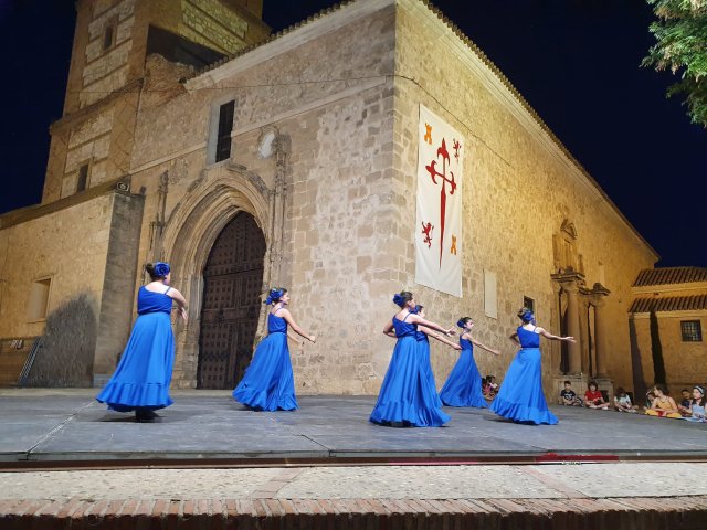 espectaculogrupodebaileelalba2