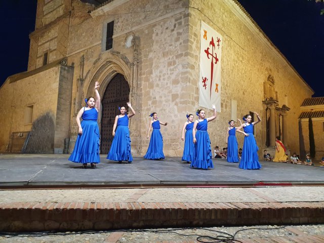 espectaculogrupodebaileelalba8