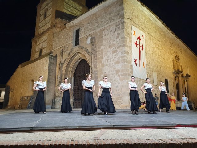 espectaculogrupodebaileelalba9