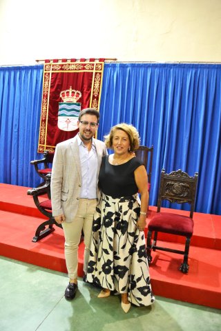 01-pregon-presentadores-marinieves-y-carlos-novillo