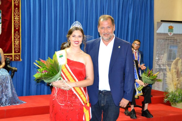 08-pregon-concejal-jaime-santos-simon-da-ramo-flores-reina-2019-lorena-gomez