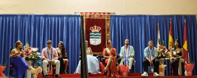 coronacionypregon2023-cortesyacoronadasyconramosdeflores