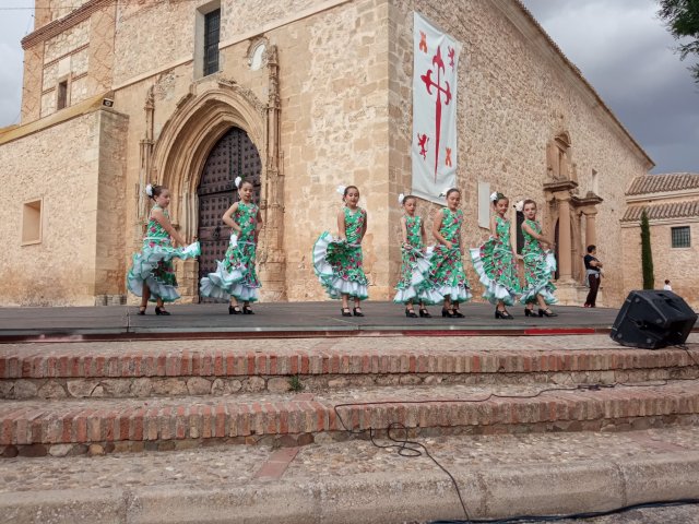 GrupodeBaileElAlba64