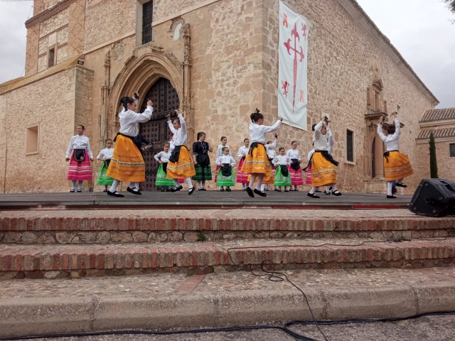 GrupodeBaileElAlba75