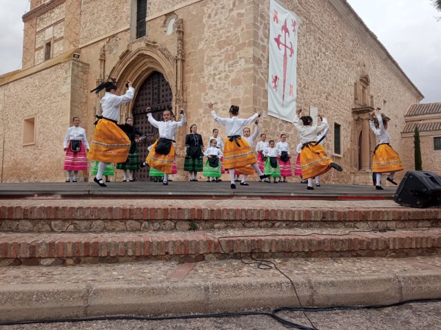 GrupodeBaileElAlba77