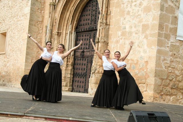 GrupodeBaileElAlba81