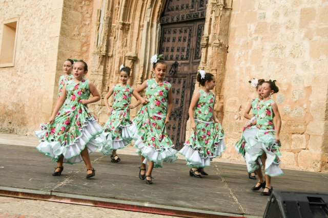 GrupodeBaileElAlba82