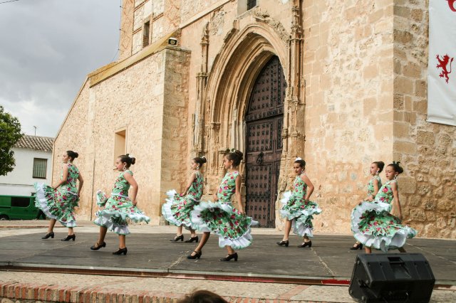 GrupodeBaileElAlba84