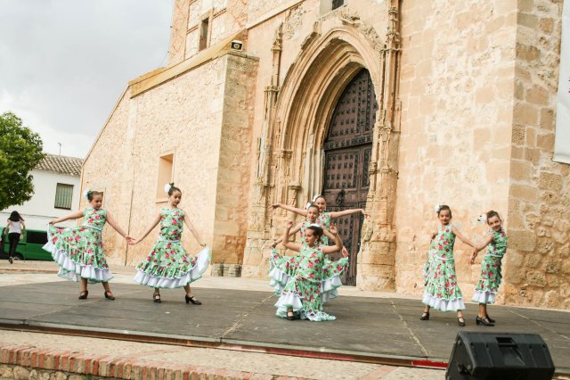 GrupodeBaileElAlba85