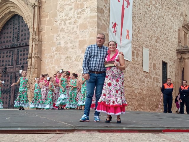 GrupodeBaileElAlbaentregaagradecimiento