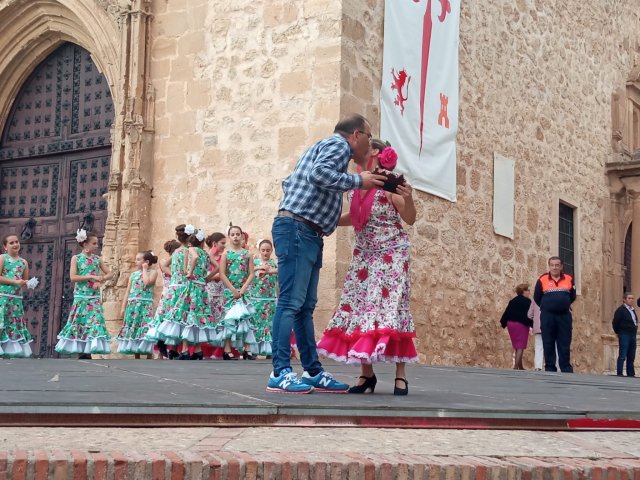 GrupodeBaileElAlbaentregaagradecimiento3