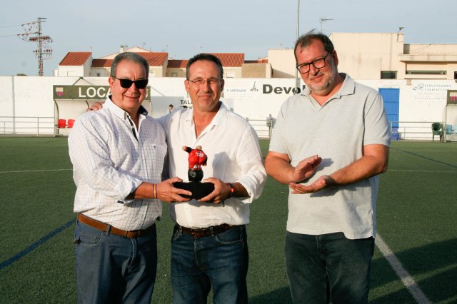 02-PartidodeFerias-HomenajeJuanAntonioAyllon4