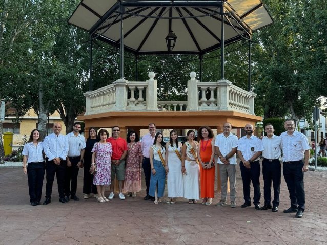 XVIIIEdicionFestivaldeBandasCorporacion-Reinas-Directores-PlazaMayor