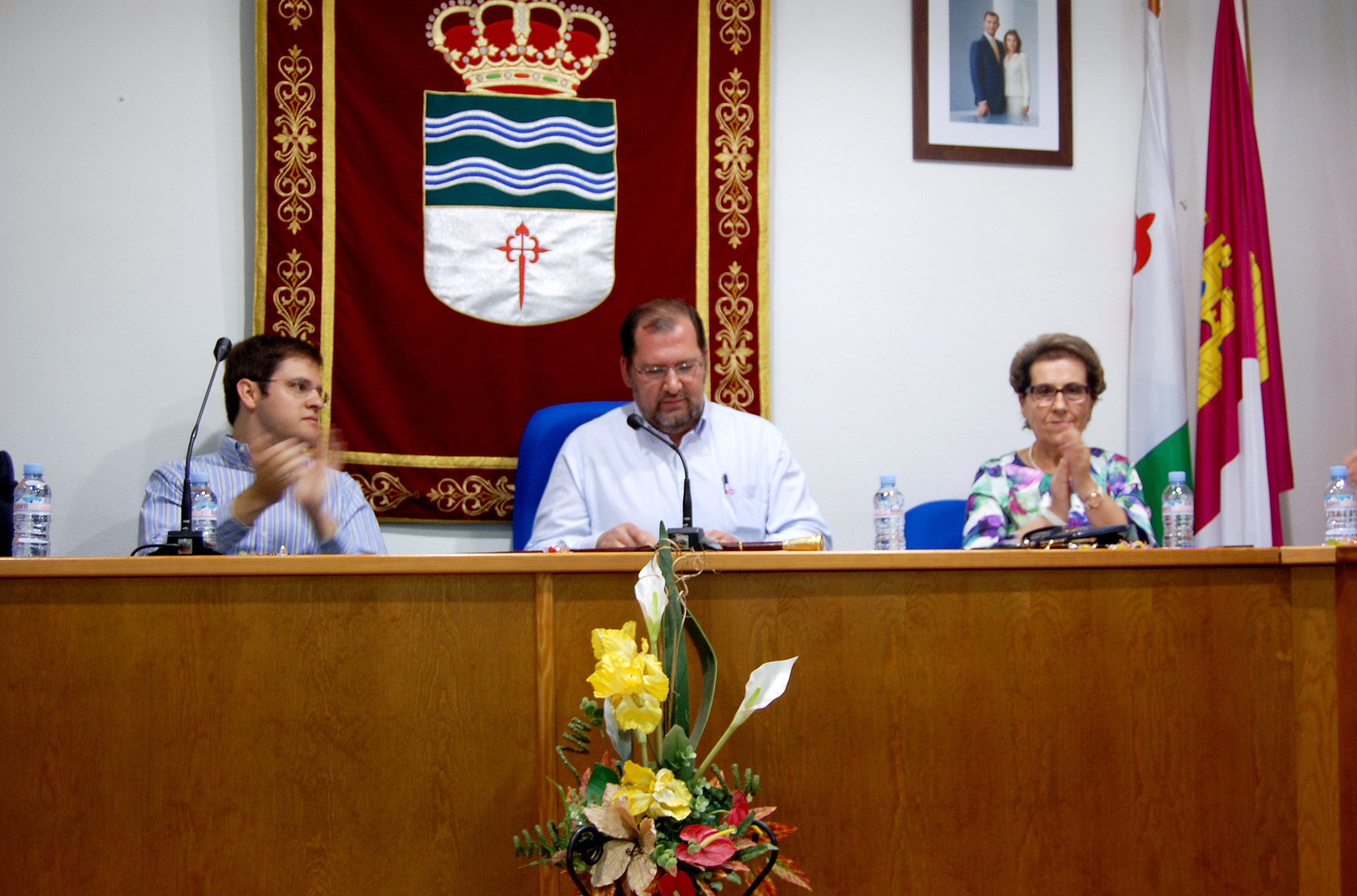 Finalizado el proceso de composición de la Corporación Municipal, el proclamado alcalde, Jaime Santos Simón procedió al discurso de investidura alcaldeleyendoinvestidura