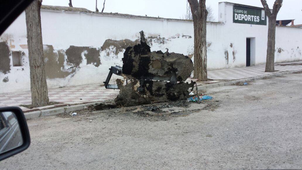 quemacontenedorcampofutbol