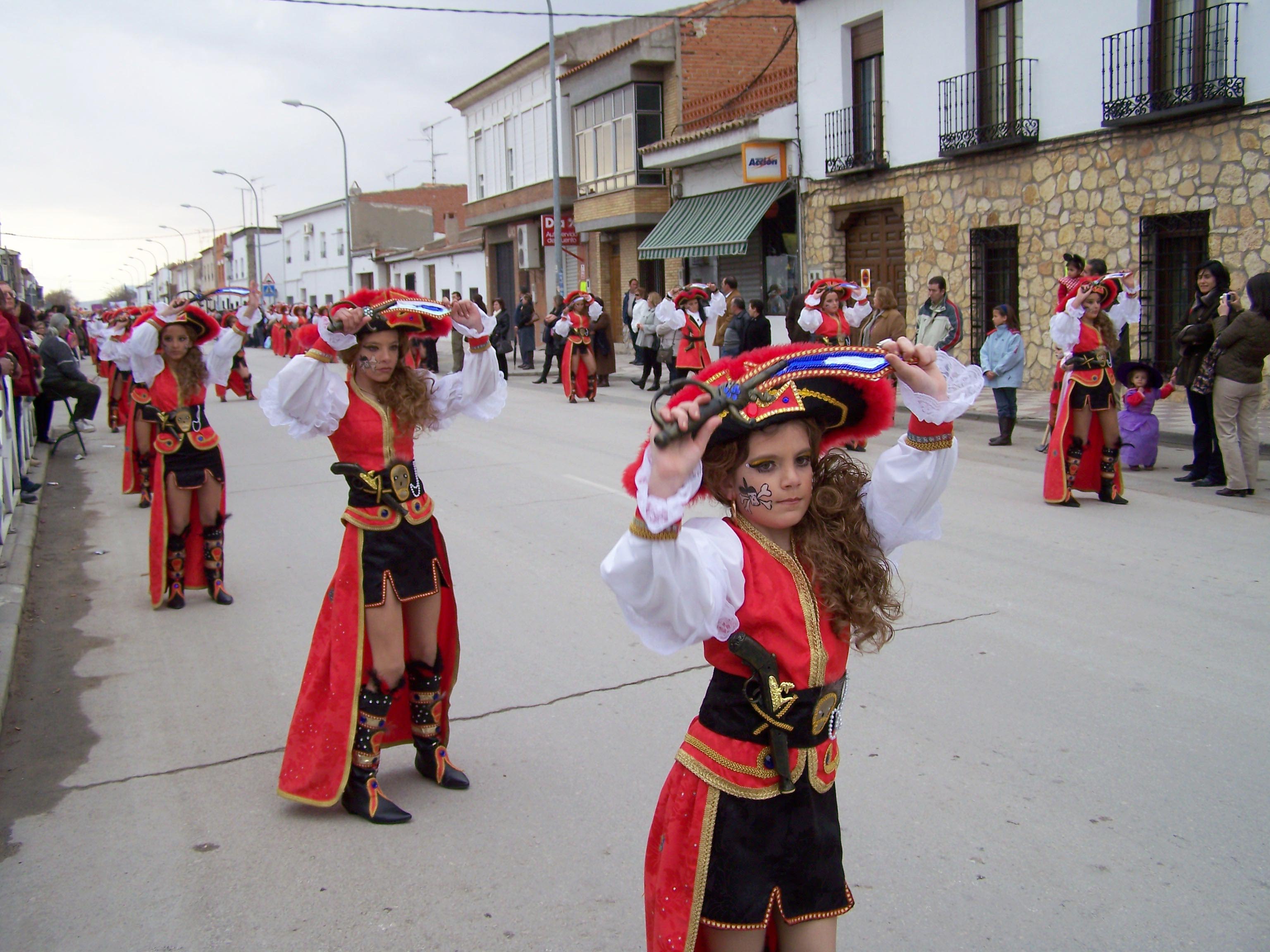 Con 100 cañones por banda, segundo comarcal
