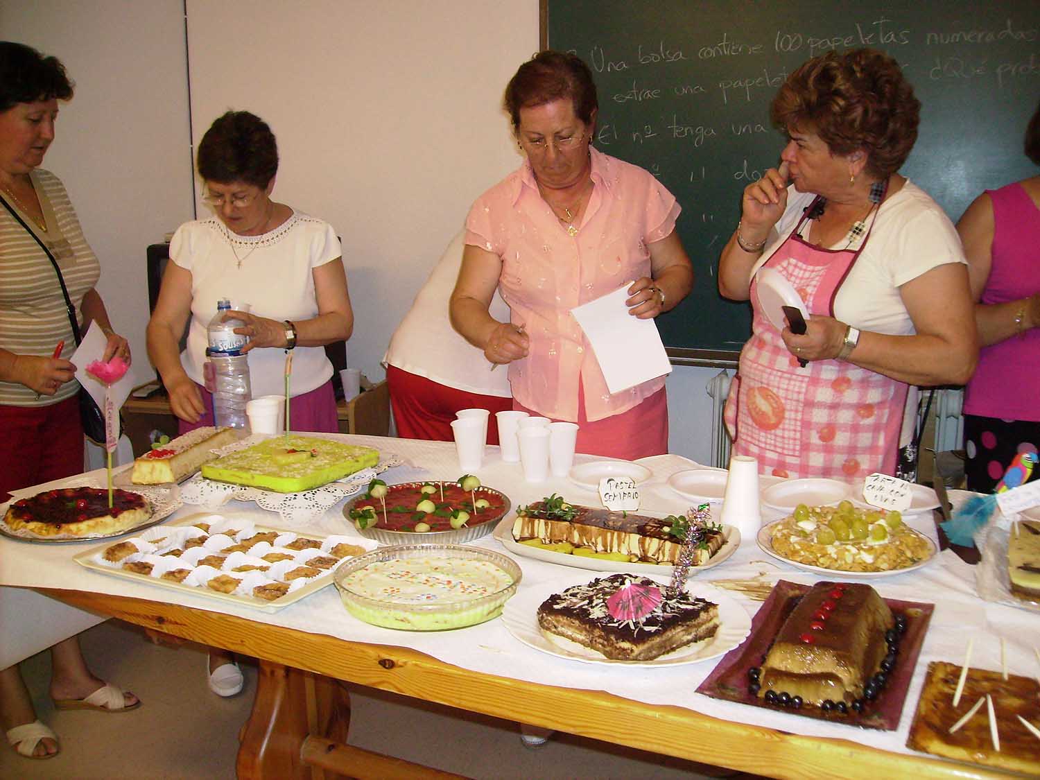 Un momento de realización de estos postres concursodepostrescaseros2